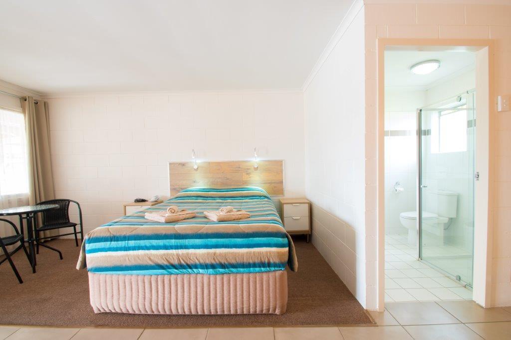 A & A Motel Proserpine Buitenkant foto