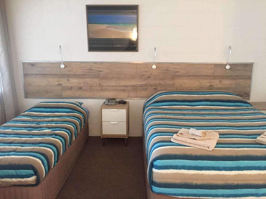 A & A Motel Proserpine Buitenkant foto