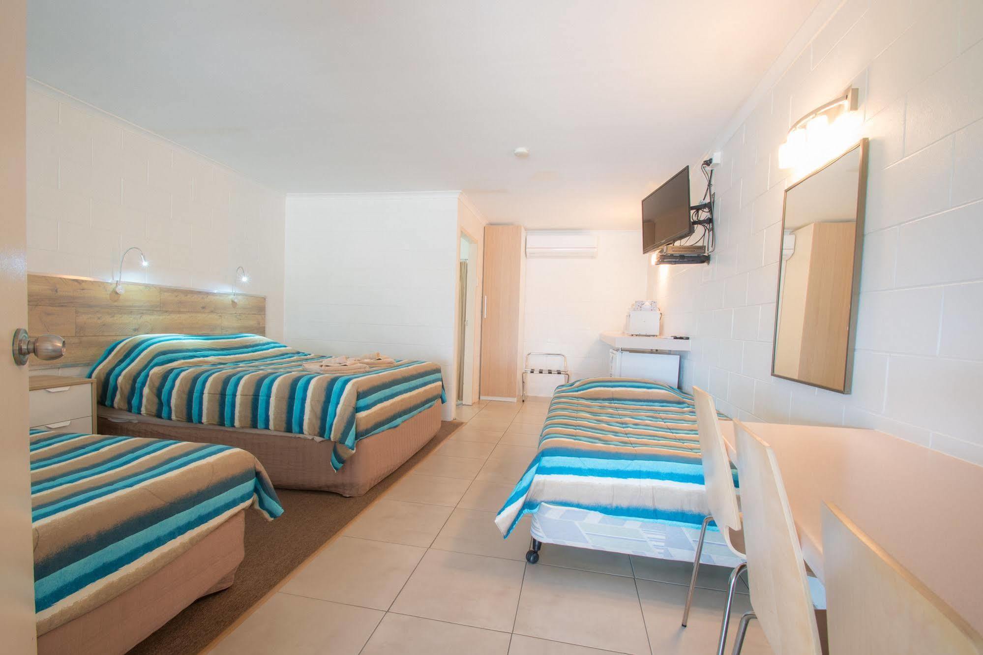 A & A Motel Proserpine Buitenkant foto